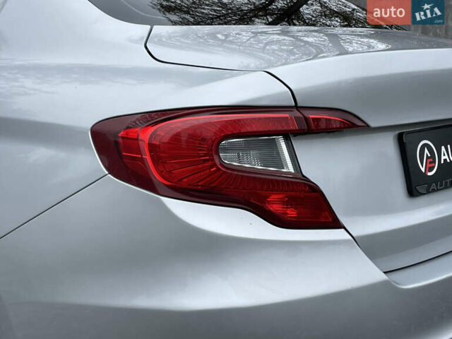 Сірий Фіат Тіпо, об'ємом двигуна 1.6 л та пробігом 155 тис. км за 8290 $, фото 7 на Automoto.ua