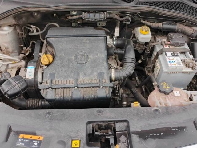 Сірий Фіат Тіпо, об'ємом двигуна 1.4 л та пробігом 77 тис. км за 9800 $, фото 12 на Automoto.ua