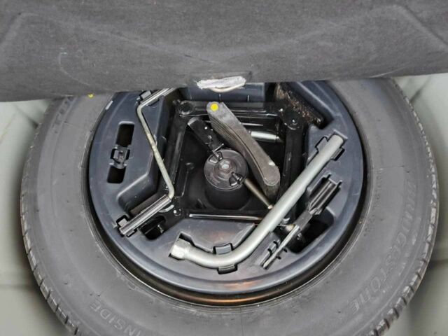 Сірий Фіат Тіпо, об'ємом двигуна 1.4 л та пробігом 77 тис. км за 9800 $, фото 6 на Automoto.ua