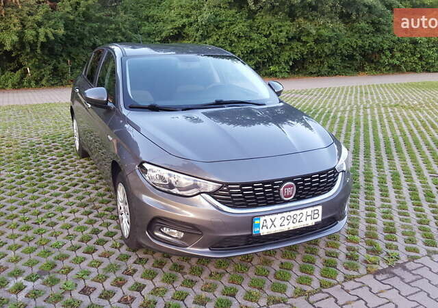 Сірий Фіат Тіпо, об'ємом двигуна 1.6 л та пробігом 106 тис. км за 9100 $, фото 1 на Automoto.ua