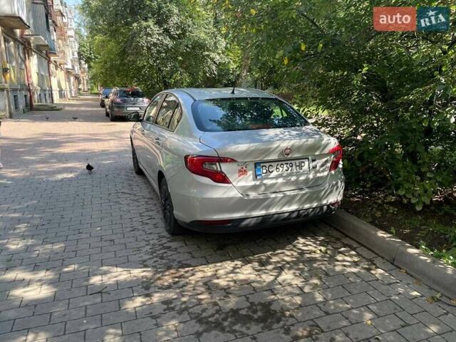 Серый Фиат Типо, объемом двигателя 1.6 л и пробегом 72 тыс. км за 10000 $, фото 1 на Automoto.ua
