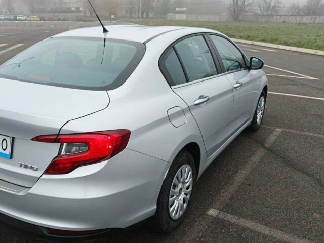 Сірий Фіат Тіпо, об'ємом двигуна 1.4 л та пробігом 77 тис. км за 9800 $, фото 4 на Automoto.ua