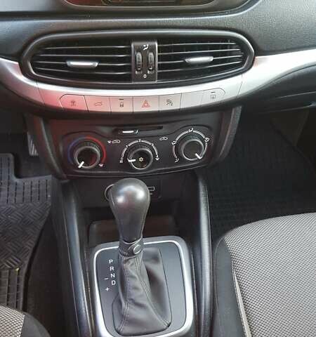 Сірий Фіат Тіпо, об'ємом двигуна 1.6 л та пробігом 106 тис. км за 9100 $, фото 16 на Automoto.ua