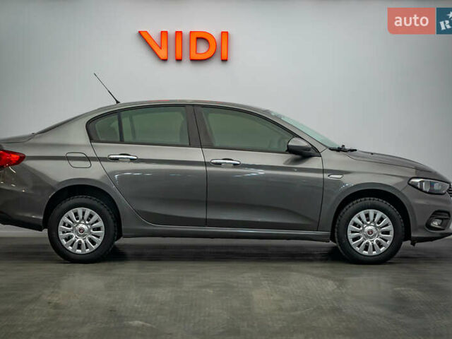 Серый Фиат Типо, объемом двигателя 1.4 л и пробегом 103 тыс. км за 8434 $, фото 3 на Automoto.ua