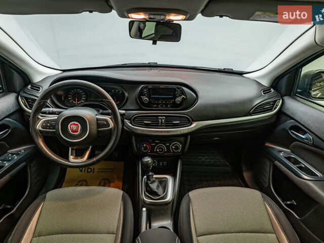 Серый Фиат Типо, объемом двигателя 1.4 л и пробегом 103 тыс. км за 8434 $, фото 9 на Automoto.ua