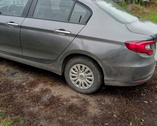 Серый Фиат Типо, объемом двигателя 1.37 л и пробегом 95 тыс. км за 9500 $, фото 4 на Automoto.ua