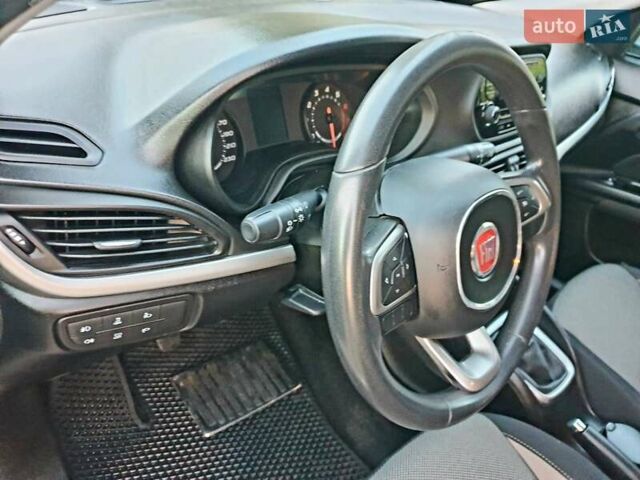 Серый Фиат Типо, объемом двигателя 1.37 л и пробегом 153 тыс. км за 9200 $, фото 21 на Automoto.ua