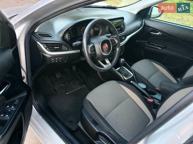 Серый Фиат Типо, объемом двигателя 1.37 л и пробегом 153 тыс. км за 9200 $, фото 20 на Automoto.ua