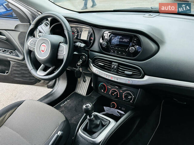 Серый Фиат Типо, объемом двигателя 1.4 л и пробегом 93 тыс. км за 8900 $, фото 32 на Automoto.ua