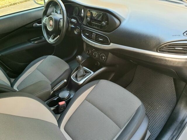 Серый Фиат Типо, объемом двигателя 0 л и пробегом 153 тыс. км за 9000 $, фото 16 на Automoto.ua