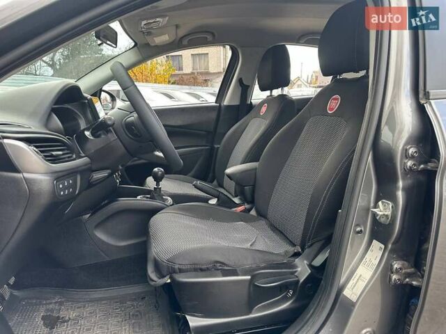Сірий Фіат Тіпо, об'ємом двигуна 1.37 л та пробігом 78 тис. км за 9490 $, фото 8 на Automoto.ua