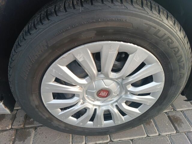 Сірий Фіат Тіпо, об'ємом двигуна 1.4 л та пробігом 38 тис. км за 9999 $, фото 7 на Automoto.ua