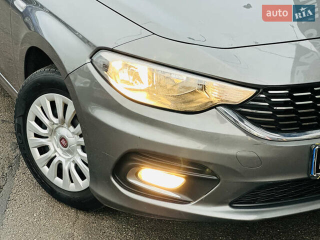 Серый Фиат Типо, объемом двигателя 1.4 л и пробегом 93 тыс. км за 8900 $, фото 2 на Automoto.ua