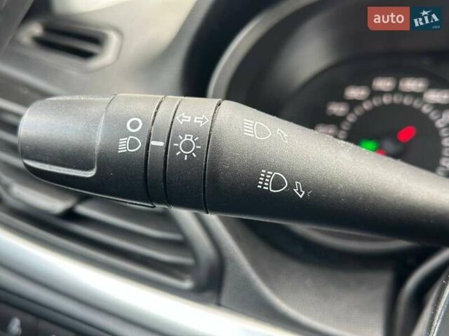 Сірий Фіат Тіпо, об'ємом двигуна 1.37 л та пробігом 78 тис. км за 9490 $, фото 21 на Automoto.ua