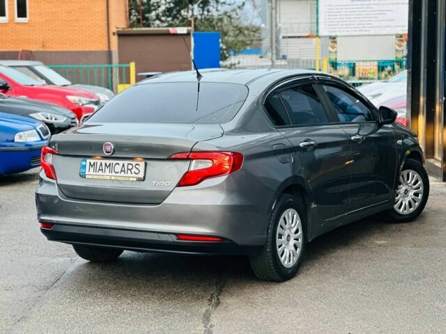 Серый Фиат Типо, объемом двигателя 0 л и пробегом 93 тыс. км за 8900 $, фото 3 на Automoto.ua