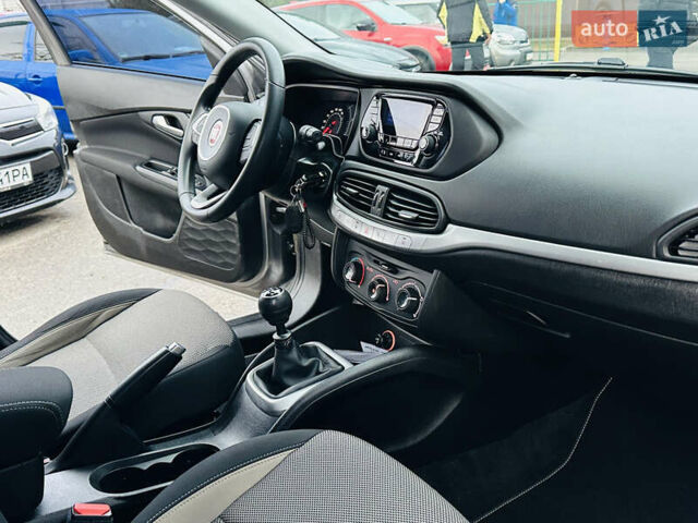 Серый Фиат Типо, объемом двигателя 1.4 л и пробегом 93 тыс. км за 8900 $, фото 30 на Automoto.ua