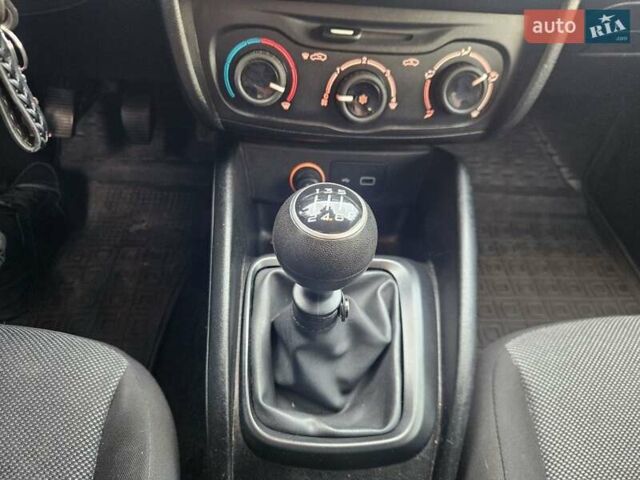 Серый Фиат Типо, объемом двигателя 1.37 л и пробегом 100 тыс. км за 9500 $, фото 13 на Automoto.ua