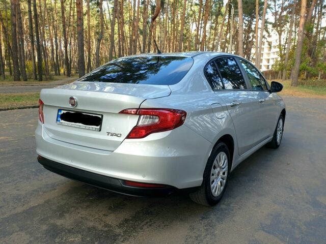 Серый Фиат Типо, объемом двигателя 0 л и пробегом 153 тыс. км за 9000 $, фото 3 на Automoto.ua
