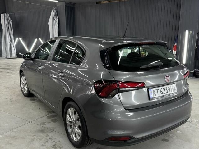 Серый Фиат Типо, объемом двигателя 1.4 л и пробегом 25 тыс. км за 11000 $, фото 9 на Automoto.ua