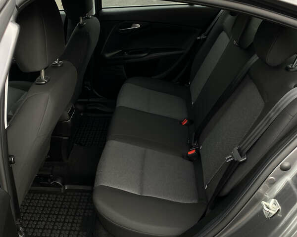 Серый Фиат Типо, объемом двигателя 1.37 л и пробегом 30 тыс. км за 9800 $, фото 34 на Automoto.ua