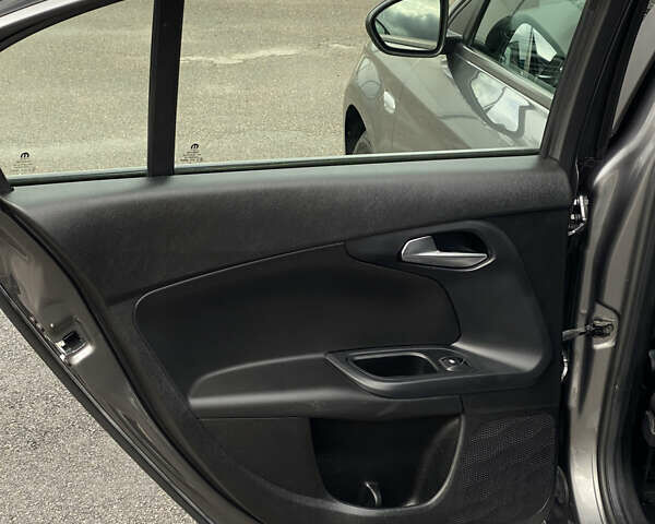 Серый Фиат Типо, объемом двигателя 1.37 л и пробегом 30 тыс. км за 9800 $, фото 33 на Automoto.ua