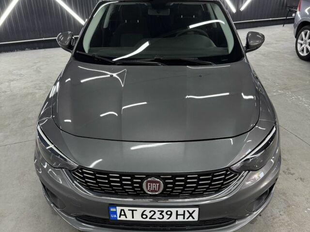 Серый Фиат Типо, объемом двигателя 1.4 л и пробегом 25 тыс. км за 11000 $, фото 3 на Automoto.ua
