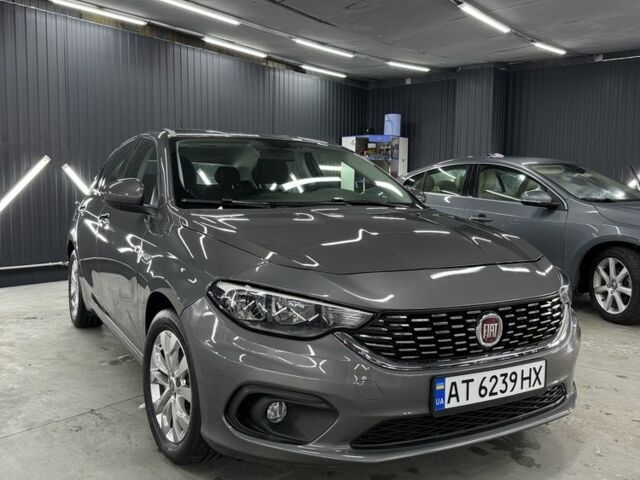 Серый Фиат Типо, объемом двигателя 1.4 л и пробегом 25 тыс. км за 11000 $, фото 1 на Automoto.ua