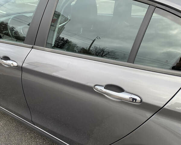 Серый Фиат Типо, объемом двигателя 1.37 л и пробегом 30 тыс. км за 9800 $, фото 18 на Automoto.ua