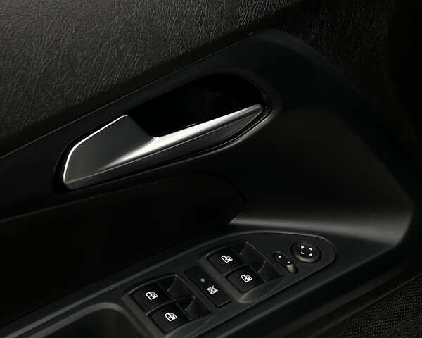 Серый Фиат Типо, объемом двигателя 1.37 л и пробегом 30 тыс. км за 9800 $, фото 29 на Automoto.ua