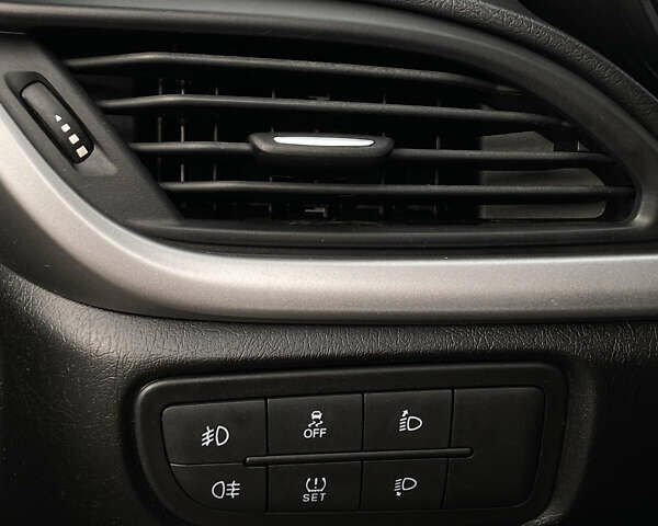 Серый Фиат Типо, объемом двигателя 1.37 л и пробегом 30 тыс. км за 9800 $, фото 46 на Automoto.ua