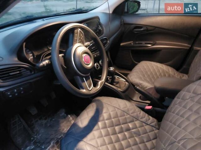 Сірий Фіат Тіпо, об'ємом двигуна 1.37 л та пробігом 27 тис. км за 11721 $, фото 4 на Automoto.ua