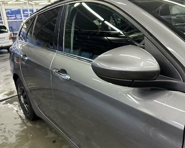 Сірий Фіат Тіпо, об'ємом двигуна 1.6 л та пробігом 243 тис. км за 10999 $, фото 10 на Automoto.ua