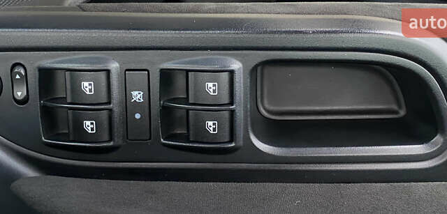 Серый Фиат Типо, объемом двигателя 1.6 л и пробегом 202 тыс. км за 10650 $, фото 11 на Automoto.ua