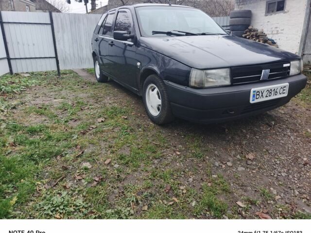 Синій Фіат Тіпо, об'ємом двигуна 1.4 л та пробігом 250 тис. км за 999 $, фото 1 на Automoto.ua