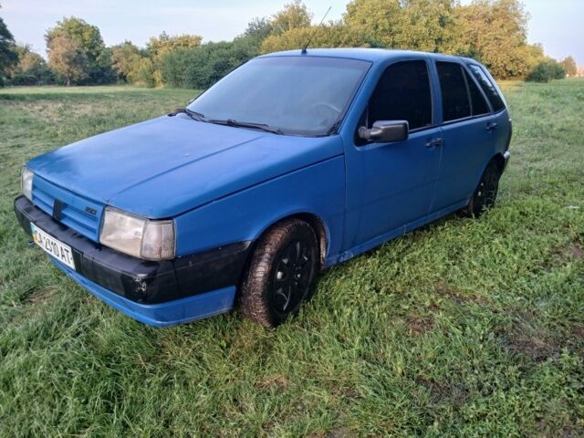 Синий Фиат Типо, объемом двигателя 1.4 л и пробегом 300 тыс. км за 450 $, фото 2 на Automoto.ua