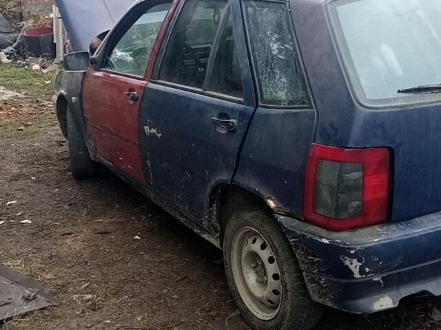Синій Фіат Тіпо, об'ємом двигуна 0 л та пробігом 200 тис. км за 214 $, фото 2 на Automoto.ua