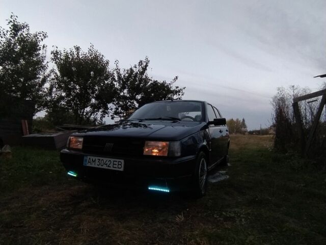 Синий Фиат Типо, объемом двигателя 1.6 л и пробегом 100 тыс. км за 725 $, фото 1 на Automoto.ua