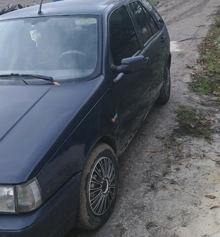 Синий Фиат Типо, объемом двигателя 1.6 л и пробегом 2 тыс. км за 792 $, фото 2 на Automoto.ua