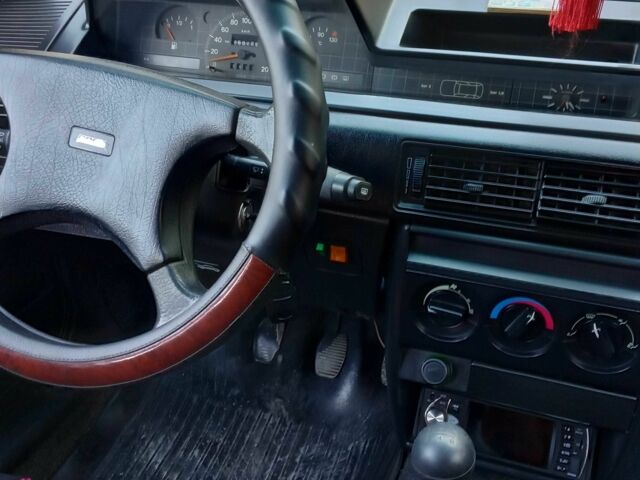 Фиат Типо 1994 в Каменце-Подольском на Automoto.ua Синий Фиат Типо, объемом двигателя 1.4 л и пробегом 250 тыс. км за 1050 $, фото 5 на Automoto.ua