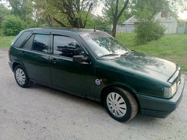 Зеленый Фиат Типо, объемом двигателя 0 л и пробегом 250 тыс. км за 1200 $, фото 2 на Automoto.ua