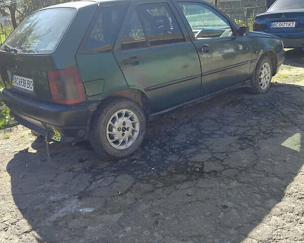 Фиат Типо 1991 в Новый Роздол на Automoto.ua Зеленый Фиат Типо, объемом двигателя 1.49 л и пробегом 200 тыс. км за 800 $, фото 4 на Automoto.ua