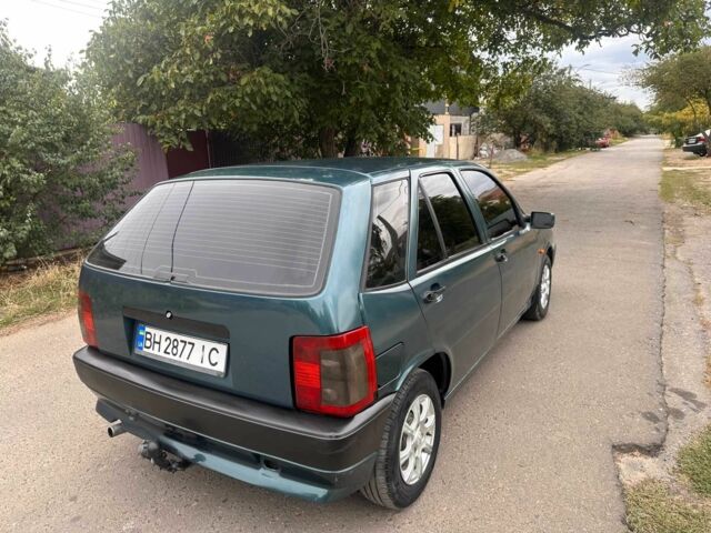 Зелений Фіат Тіпо, об'ємом двигуна 1.4 л та пробігом 200 тис. км за 1150 $, фото 3 на Automoto.ua