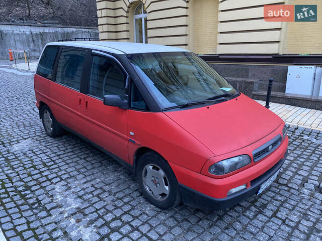 Красный Фиат Улиси, объемом двигателя 2 л и пробегом 220 тыс. км за 2999 $, фото 7 на Automoto.ua