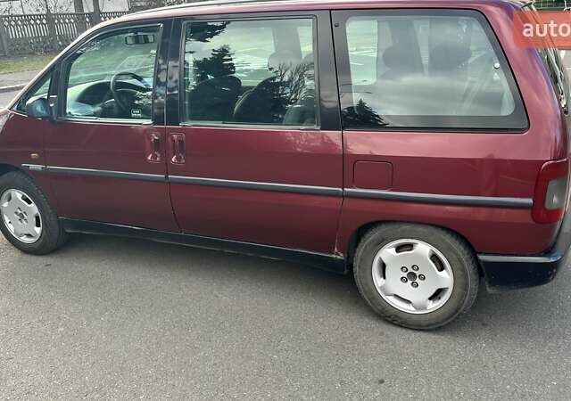 Красный Фиат Улиси, объемом двигателя 1.98 л и пробегом 183 тыс. км за 3800 $, фото 1 на Automoto.ua