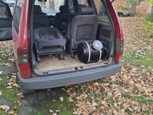 Красный Фиат Улиси, объемом двигателя 2 л и пробегом 360 тыс. км за 2000 $, фото 7 на Automoto.ua