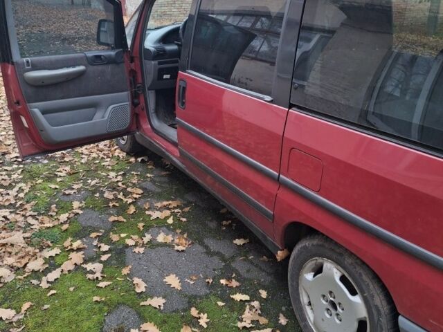 Красный Фиат Улиси, объемом двигателя 2 л и пробегом 360 тыс. км за 2000 $, фото 6 на Automoto.ua