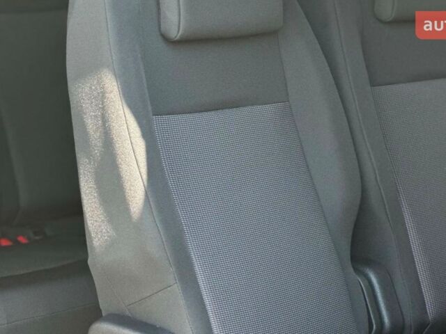 Фиат Улиси, объемом двигателя 2 л и пробегом 0 тыс. км за 45236 $, фото 7 на Automoto.ua