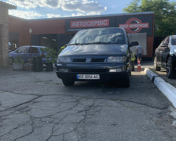 Серый Фиат Улиси, объемом двигателя 2 л и пробегом 380 тыс. км за 3800 $, фото 7 на Automoto.ua