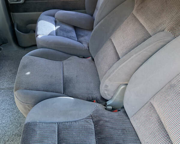 Серый Фиат Улиси, объемом двигателя 2 л и пробегом 380 тыс. км за 3800 $, фото 9 на Automoto.ua