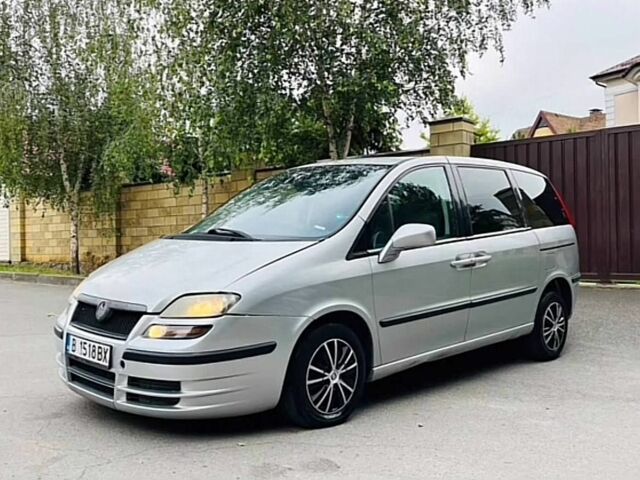 Серый Фиат Улиси, объемом двигателя 0 л и пробегом 189 тыс. км за 2250 $, фото 2 на Automoto.ua